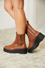 Ladda upp bild till gallerivisning, Forever Link Chestnut Brown Side Zip Vegan Patented Leather Platform Boots
