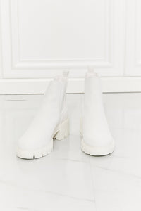 MM Shoes White Matte Lug Sole Chelsea Boots