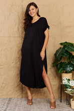 Ladda upp bild till gallerivisning, Heimish Solid Black Curved Split Hem Maxi Dress
