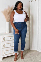 Load image into Gallery viewer, Judy Blue Nikki Elasticized High Waisted Blue Denim Skinny Cropped Jeans
