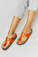 Load image into Gallery viewer, MM Shoes Orange T-Strap Flip-Flop Sandals
