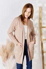 Carica l&#39;immagine nel visualizzatore di Gallery, Hailey &amp; Co Mocha Brown Open Front Soft Cable Knit Longline Cardigan
