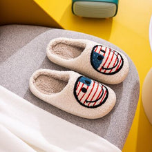 Загрузить изображение в средство просмотра галереи, Melody Smiley Face Slippers
