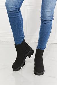 MM Shoes Black Matte Lug Sole Chelsea Boots 