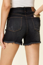 Cargar imagen en el visor de la galería, Judy Blue Zara Tummy Control Raw Frayed Hem Black Denim Shorts
